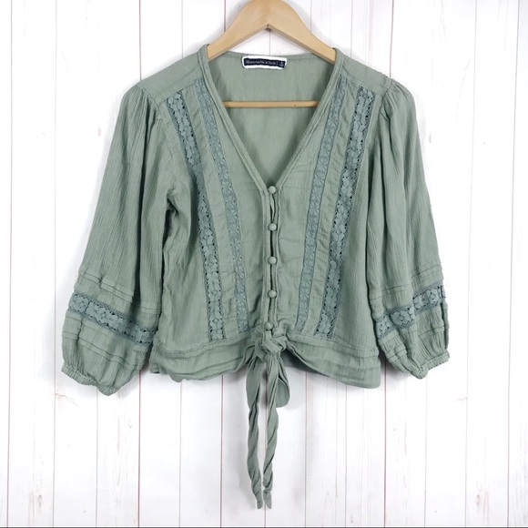 Abercrombie & Fitch Tops - Abercrombie & Fitch Green Boho Lace Blouse Size S